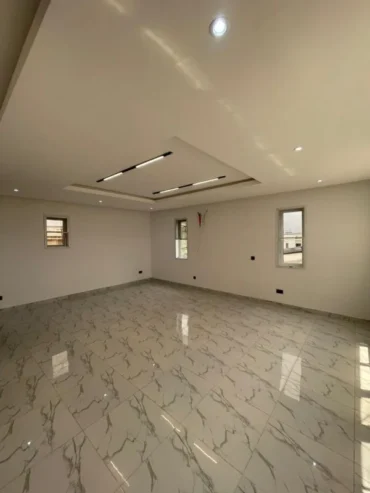 5Bedrooms Fully Detached Duplex