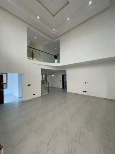 5Bedrooms Fully Detached Duplex
