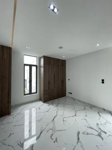 5Bedroom Detached Duplex